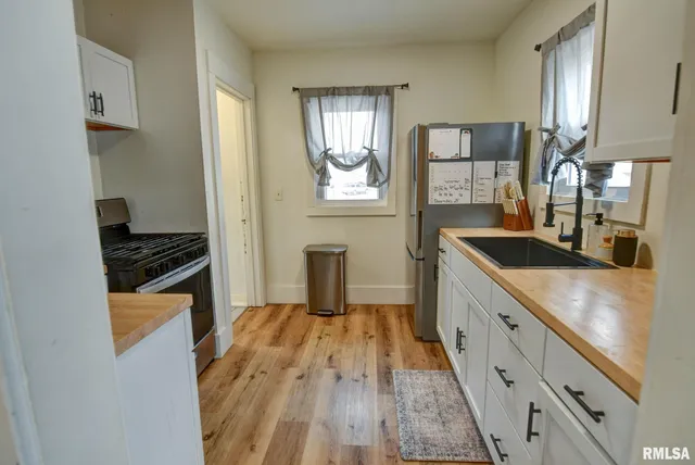 $124,900 | 909 West Park Boulevard, Taylorville, IL 62568