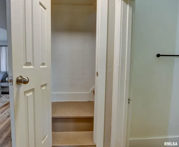 $124,900 | 909 West Park Boulevard, Taylorville, IL 62568