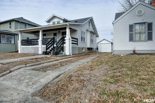 $124,900 | 909 West Park Boulevard, Taylorville, IL 62568