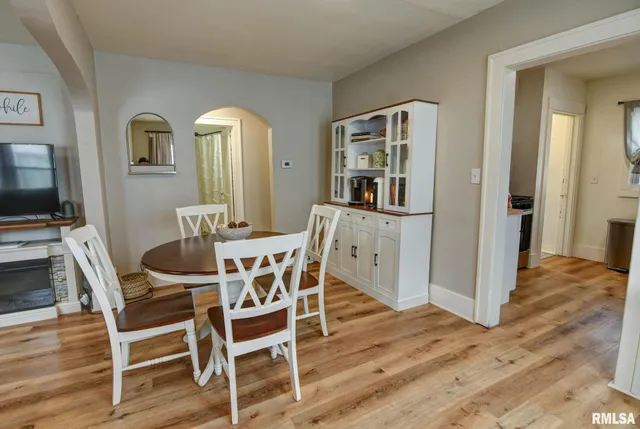 $124,900 | 909 West Park Boulevard, Taylorville, IL 62568