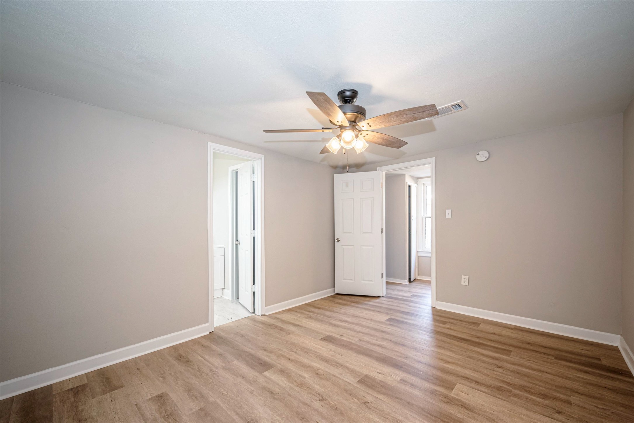 7424 Rusk Street Houston, TX 77011 - Photo 12 of 34