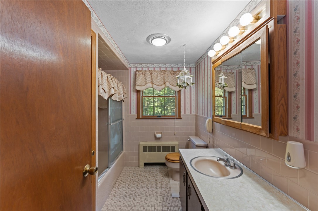 206 Rocky Hill Road Scituate, RI 02857 - Photo 27 of 40