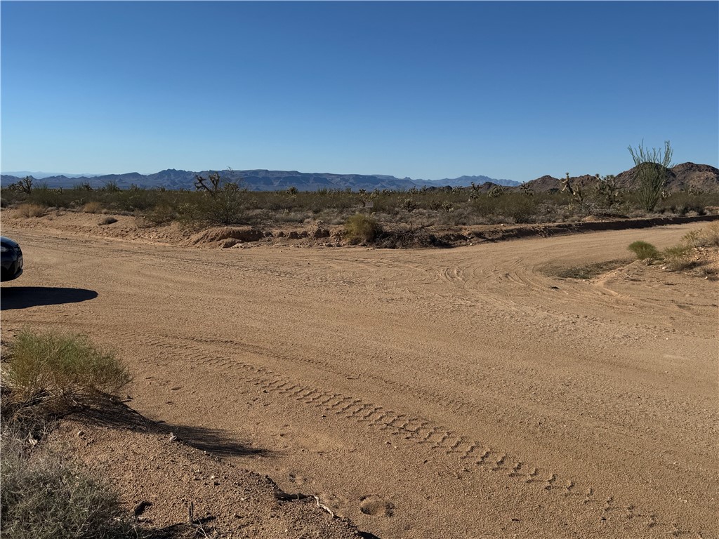 242-12-015 South Sundance Kid Road Yucca, AZ 86438 - Photo 8 of 21 a view of lake