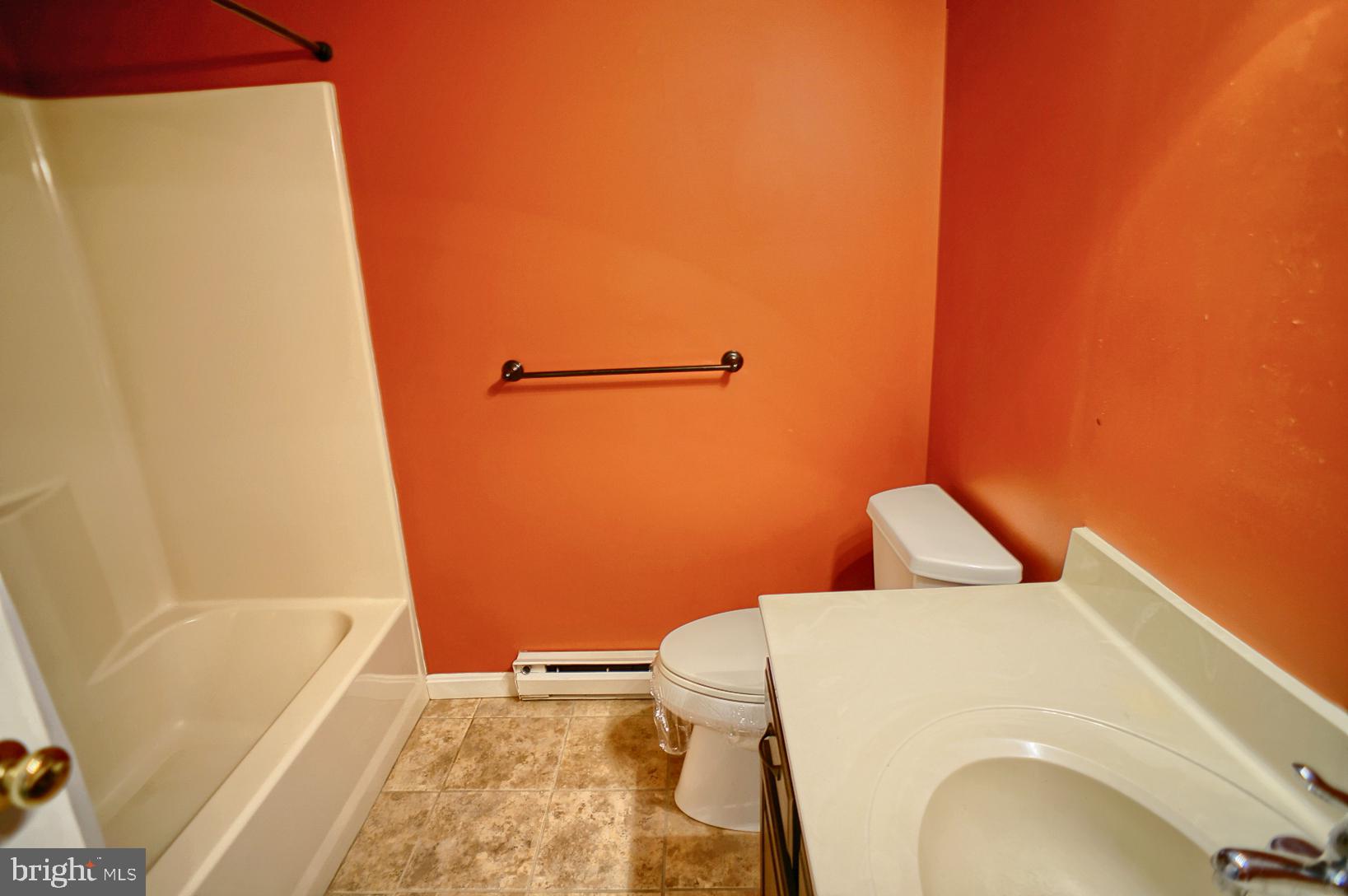 2733 Colonial Road Harrisburg, PA 17112 - Photo 10 of 19 Gallery Image 10