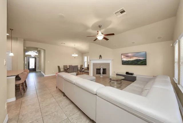 $2,200 | 3414 Hawkins Glen Lane, Katy, TX 77449