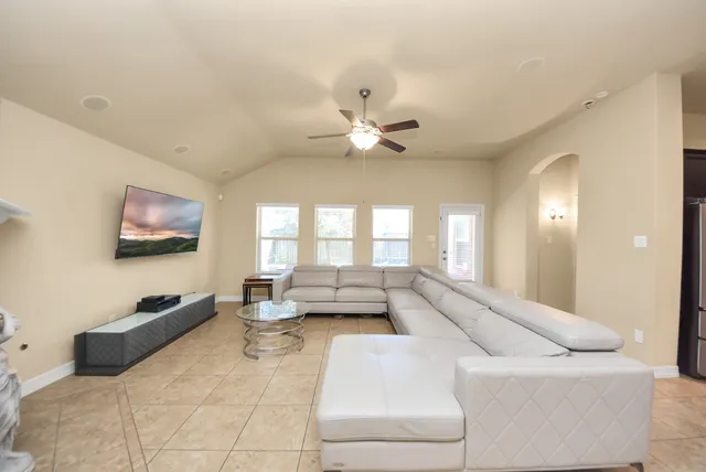 $2,200 | 3414 Hawkins Glen Lane, Katy, TX 77449