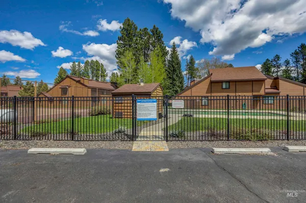 $485,000 | 1630 Davis Avenue, McCall, ID 83638