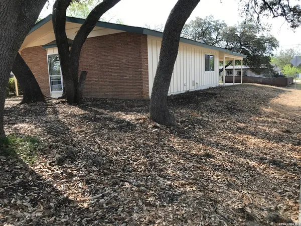 $2,100 | 4626 Duquesne Drive, San Antonio, TX 78229