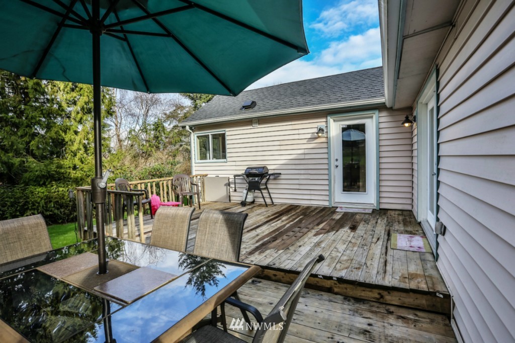 349 Southwest Dogwood Road Port Orchard, WA 98367 - Photo 21 of 25 Gallery Image 21