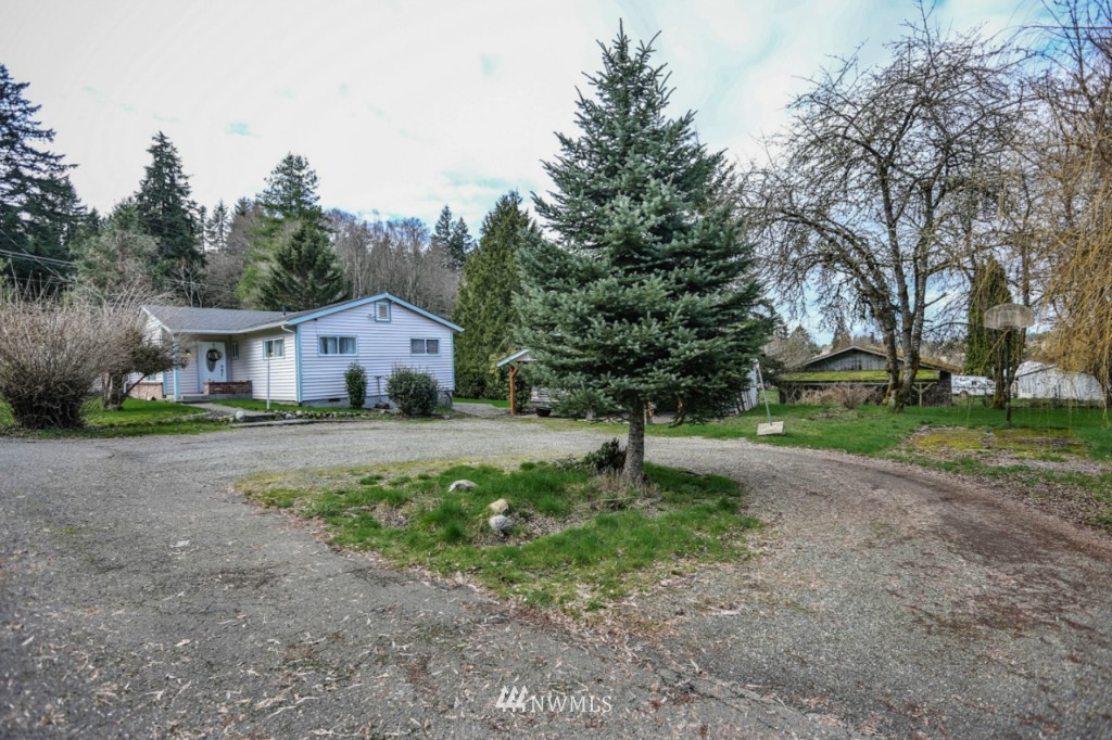 349 Southwest Dogwood Road Port Orchard, WA 98367 - Photo 24 of 25 Gallery Image 24