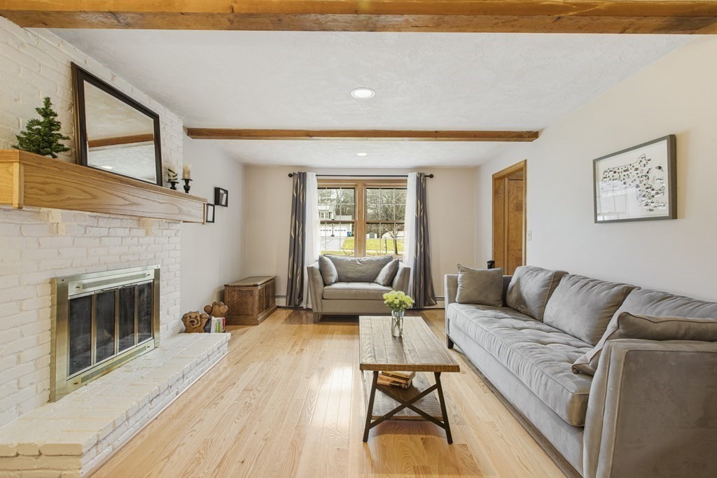 71 Evergreen Road Tewksbury, MA 01876 - Photo 2 of 39 Gallery Image 2