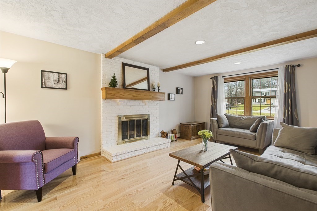 71 Evergreen Road Tewksbury, MA 01876 - Photo 3 of 39 Gallery Image 3