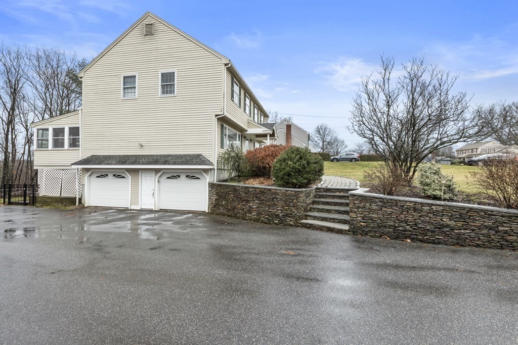 71 Evergreen Road Tewksbury, MA 01876 - Photo 31 of 39 Gallery Image 31