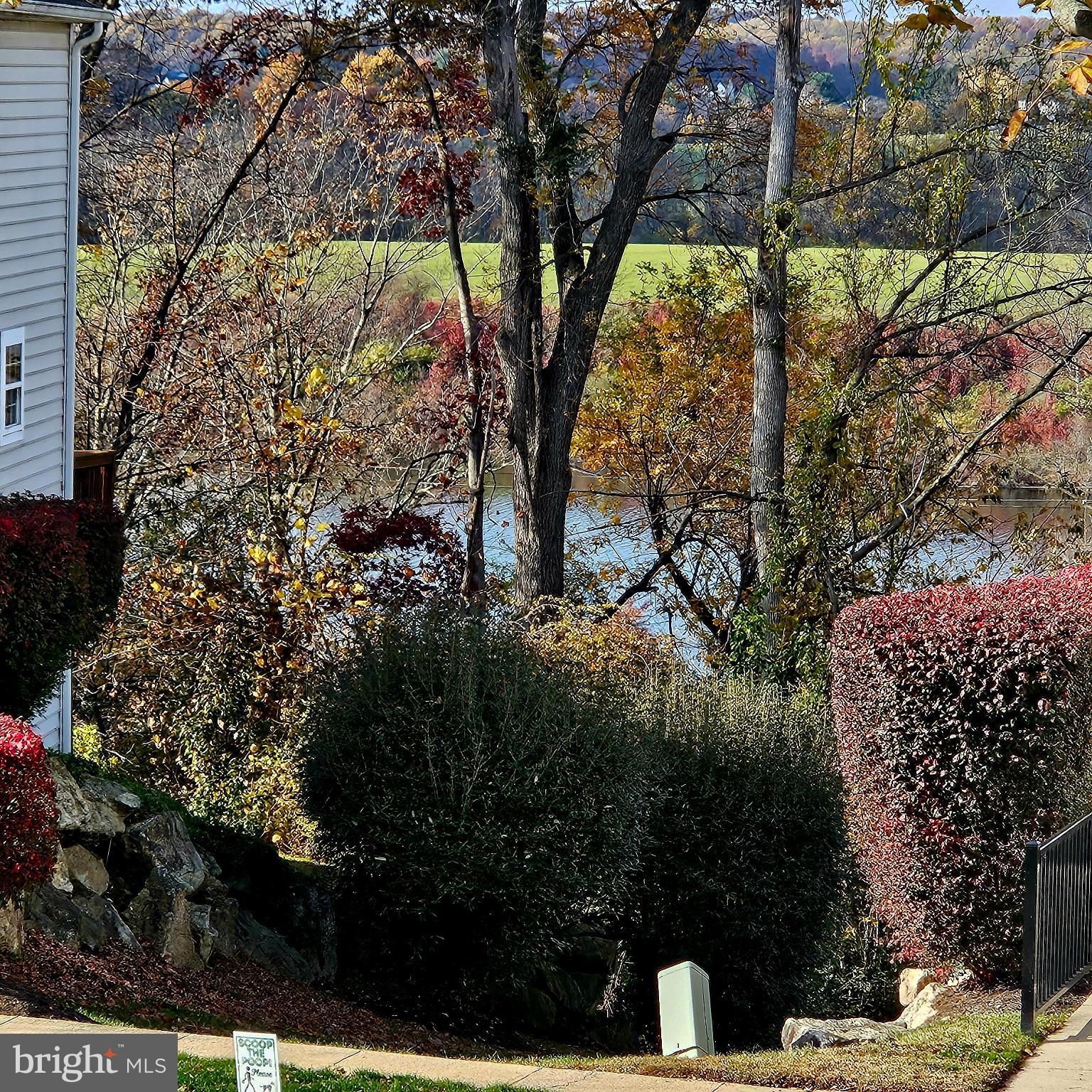 913 Harbour Ridge Lane Downingtown, PA 19335 - Photo 3 of 33 a view of outdoor space