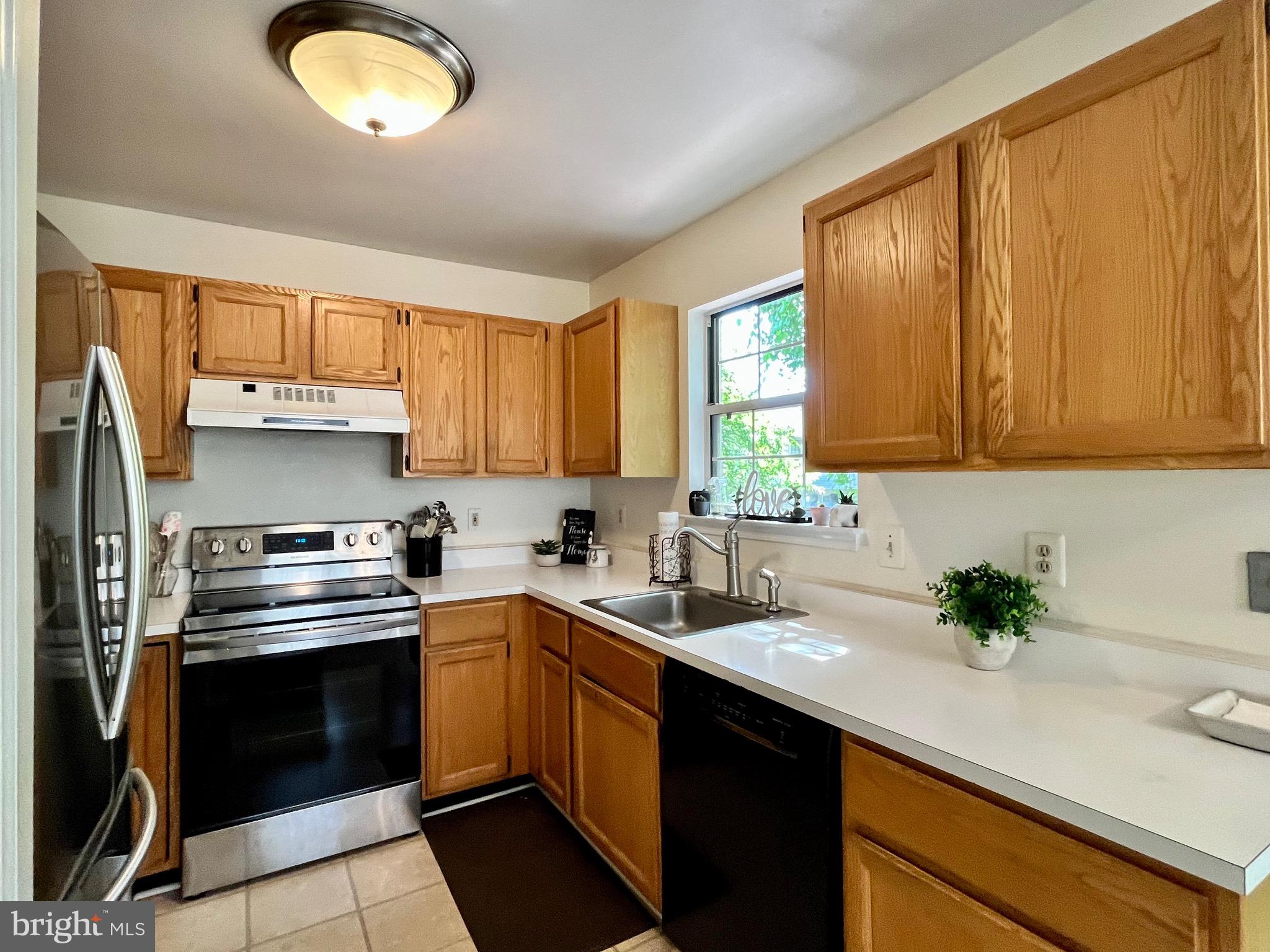2207 Commissary Circle Odenton, MD 21113 - Photo 20 of 36