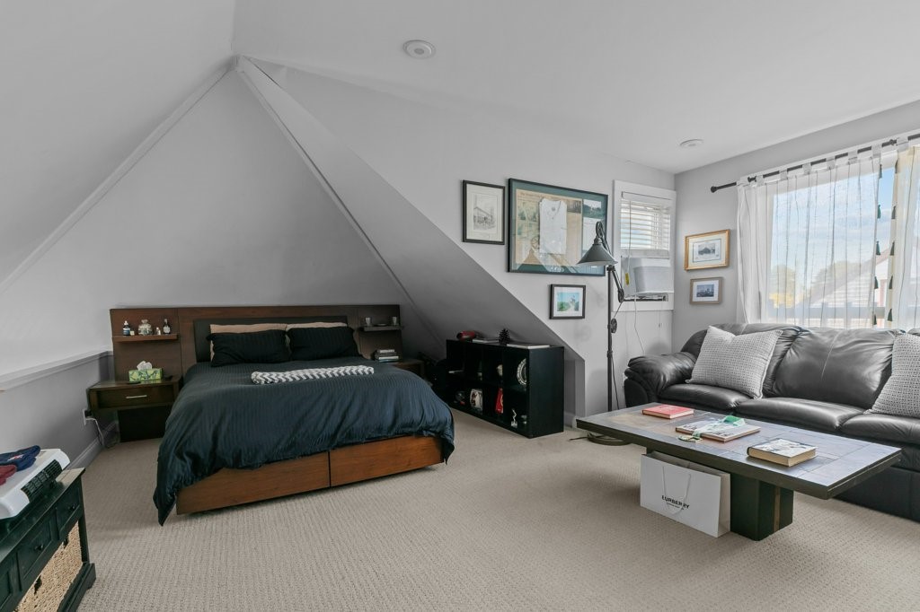 21 Slocum Street, Unit 2 Newport, RI 02840 - Photo 14 of 15