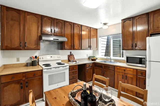 $980,000 | 1822 19th Avenue, Unit 2, San Francisco, CA 94122