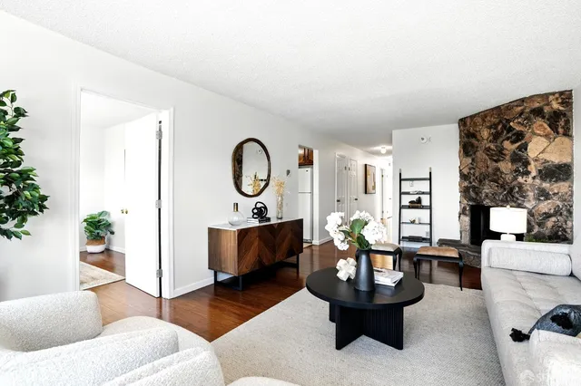 $980,000 | 1822 19th Avenue, Unit 2, San Francisco, CA 94122