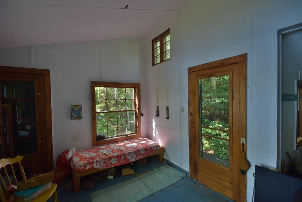Interior Sunshine Cabin