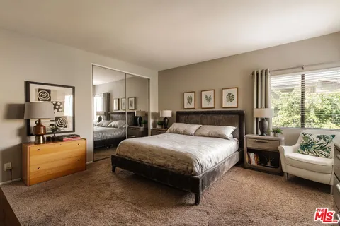 $629,000 | 15023 Sherman Way, Unit E, Van Nuys, CA 91405