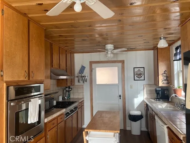 $579,000 | 12605 Lakeshore Drive, Clearlake, CA 95422