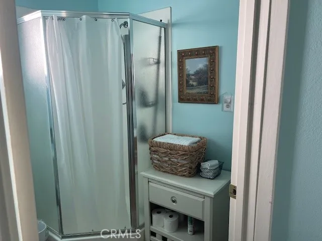 $579,000 | 12605 Lakeshore Drive, Clearlake, CA 95422