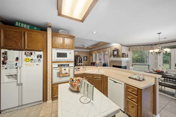 $850,000 | 9322 Sendera Drive, Magnolia, TX 77354