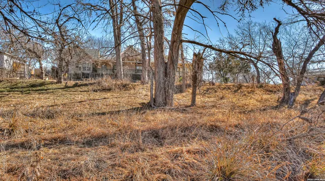 $550,000 | 196 Canal Cir Drive, Rio Frio, TX 78879