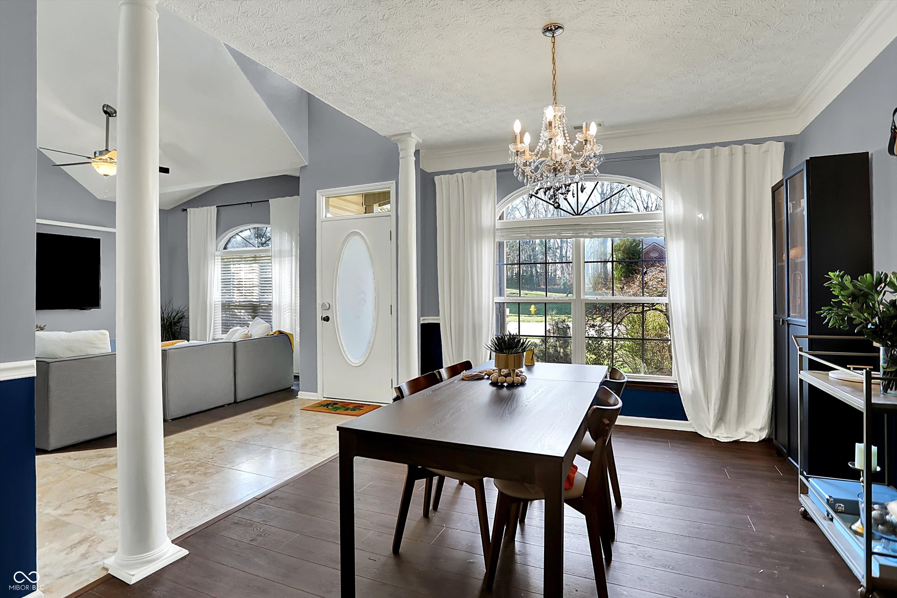 5347 Creekbend Drive Carmel, IN 46033 - Photo 4 of 41