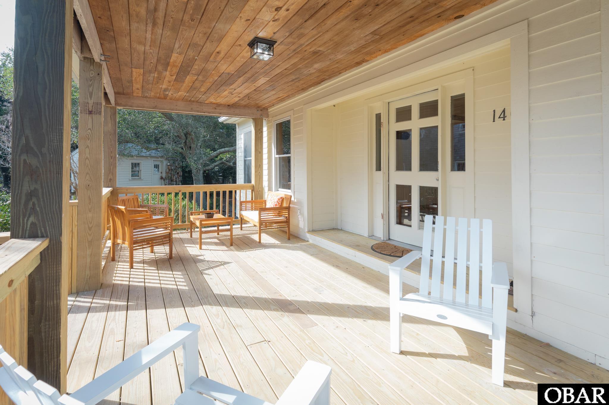 140 Lighthouse Road Ocracoke, NC 27960 - Photo 3 of 40 Front Porch Entry