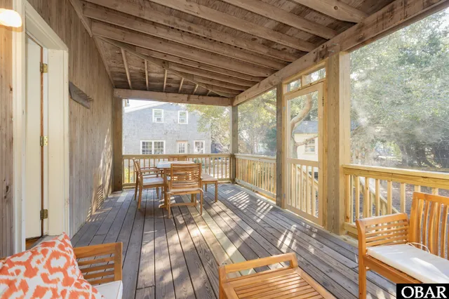 $699,000 | 140 Lighthouse Road, Ocracoke, NC 27960