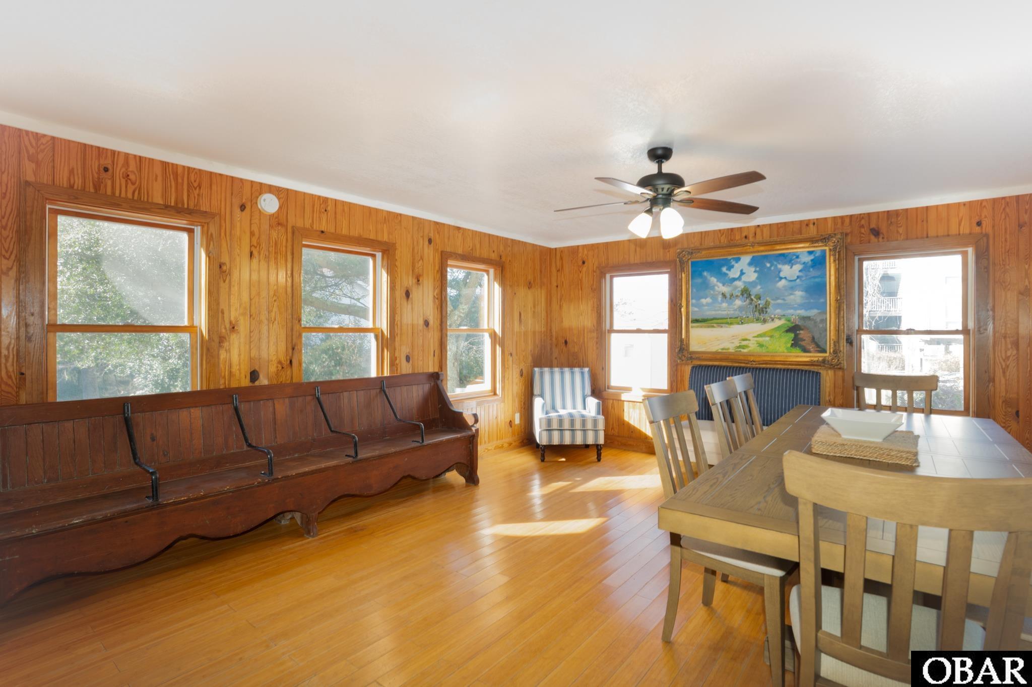 140 Lighthouse Road Ocracoke, NC 27960 - Photo 10 of 40 Dining Room