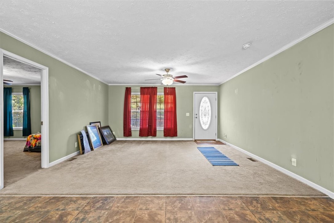 141 Meredith Lake Road Townville, SC 29689 - Photo 4 of 31 Gallery Image 4