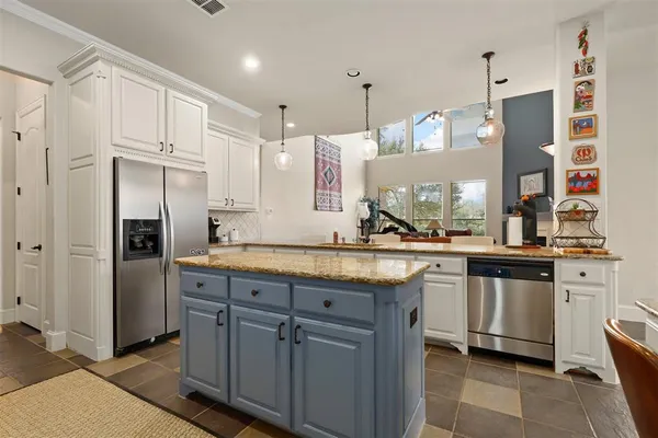 $725,000 | 959 Terrace Drive, Lantana, TX 76226