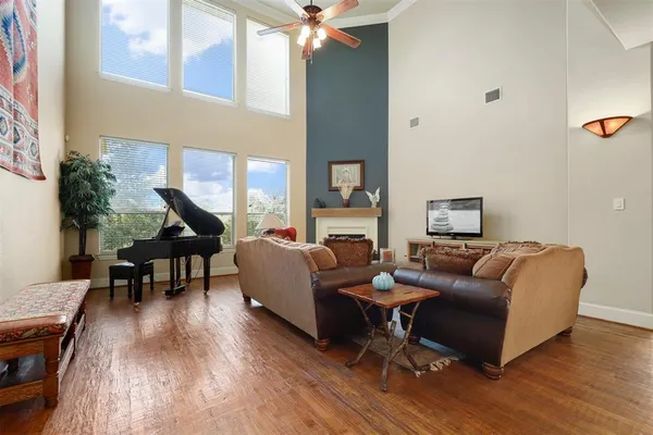 $725,000 | 959 Terrace Drive, Lantana, TX 76226