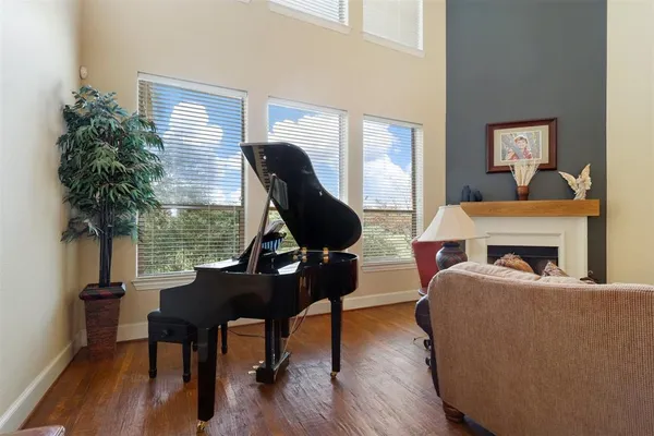 $725,000 | 959 Terrace Drive, Lantana, TX 76226