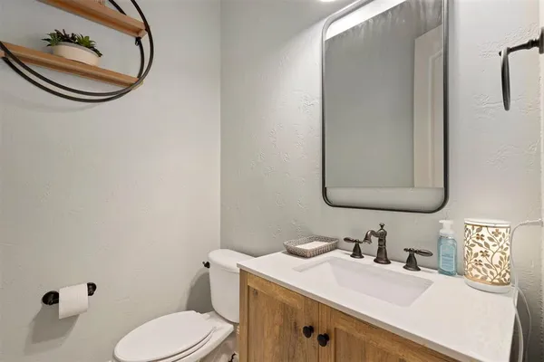 $725,000 | 959 Terrace Drive, Lantana, TX 76226