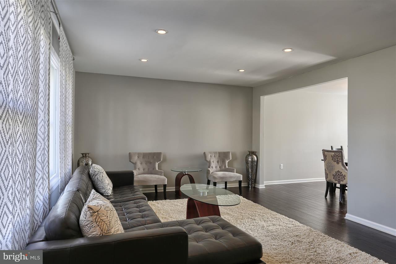 561 Strites Road Harrisburg, PA 17111 - Photo 3 of 25 Gallery Image 3