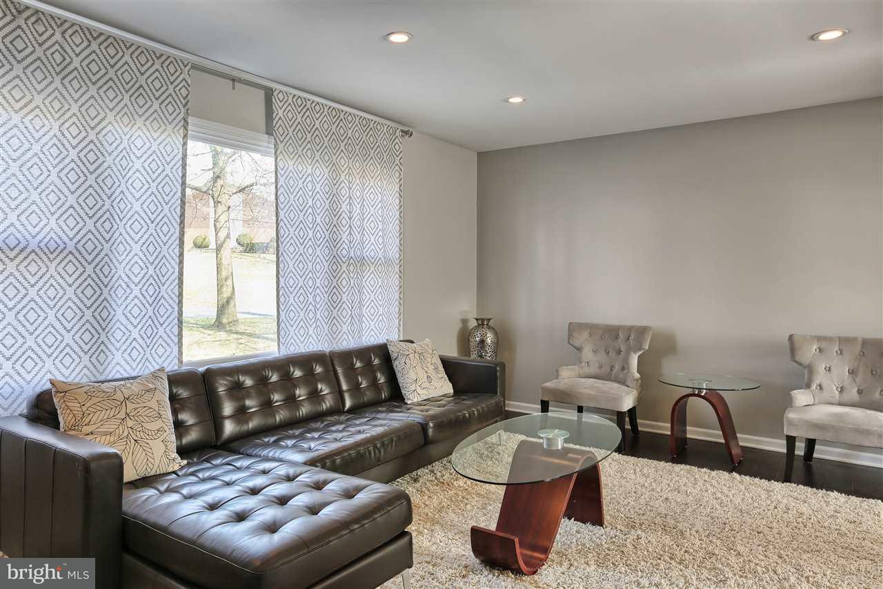 561 Strites Road Harrisburg, PA 17111 - Photo 4 of 25 Gallery Image 4