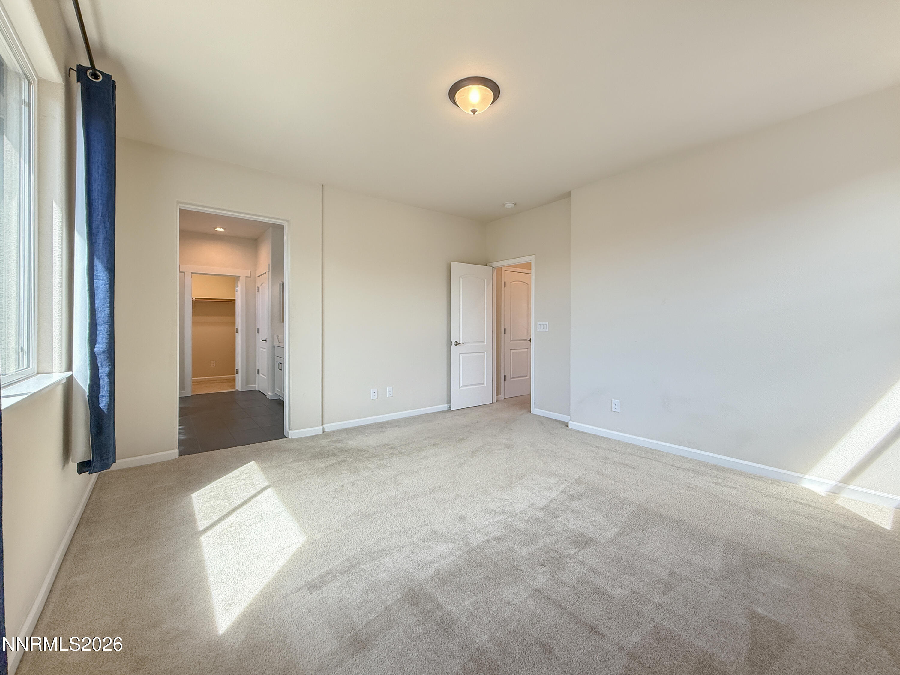 2030 Harmony Valley Drive Reno, NV 89521 - Photo 10 of 24 primary 03