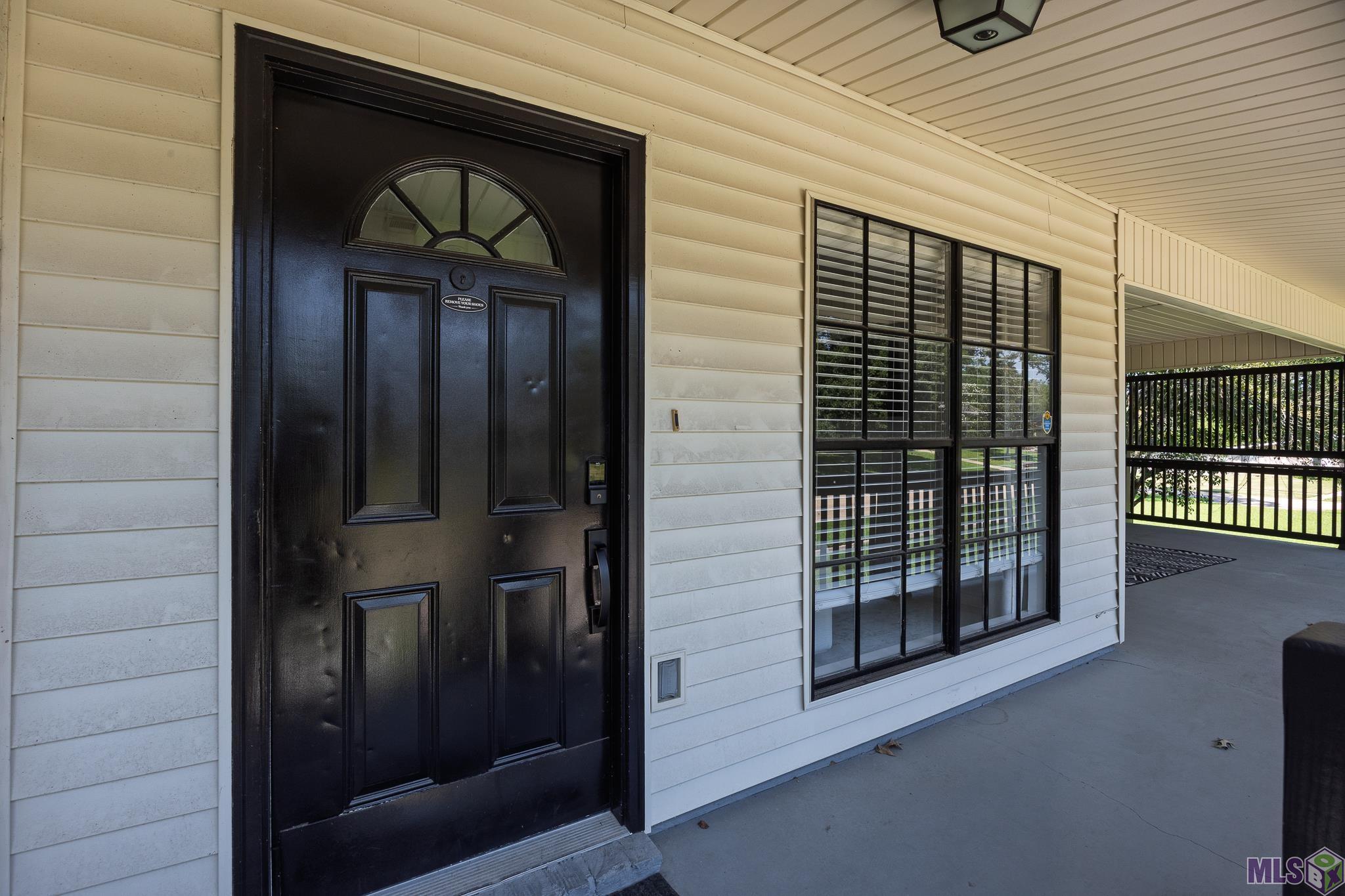 9058 Baker Drive Baton Rouge, LA 70809 - Photo 3 of 33