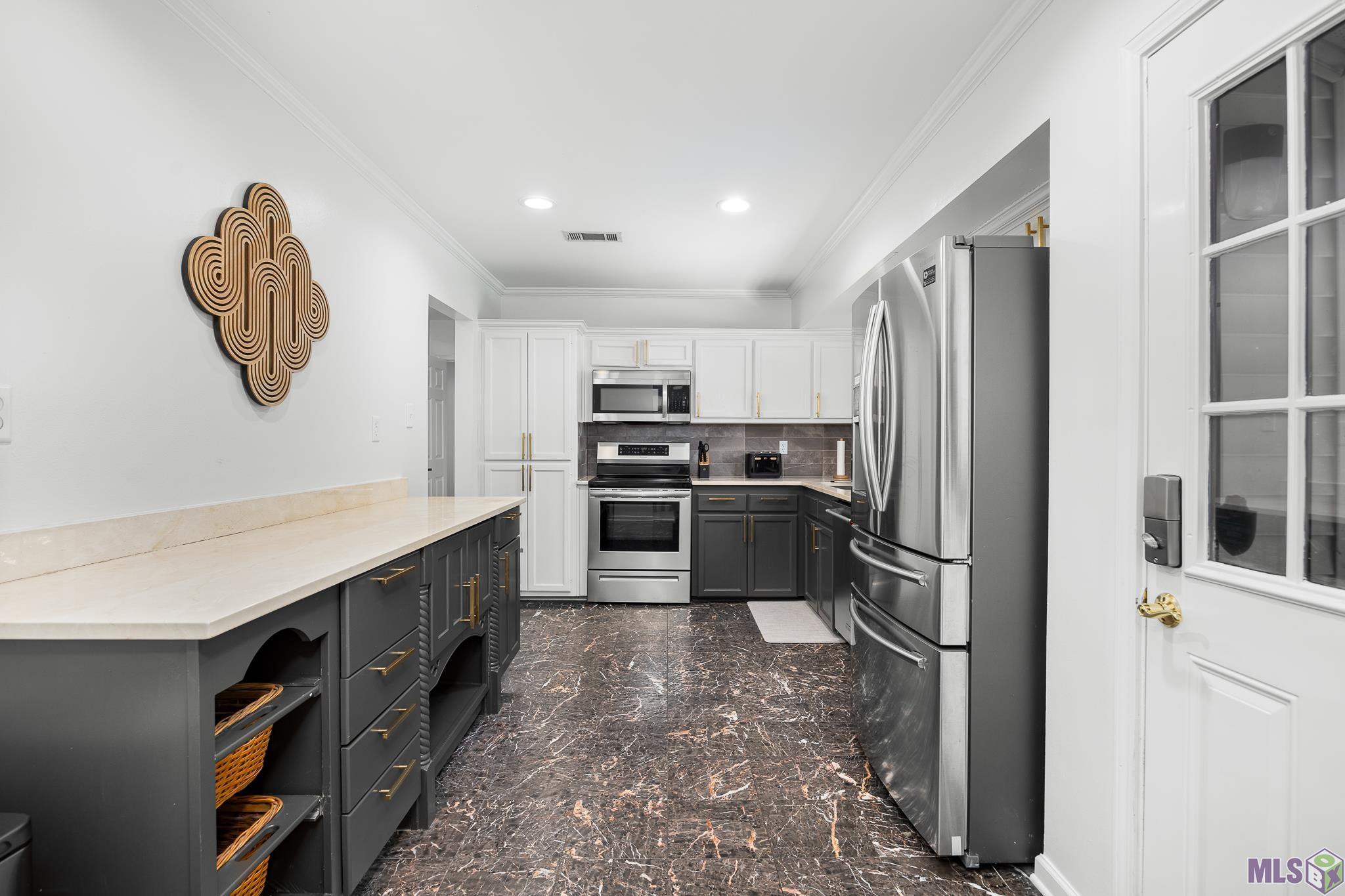 9058 Baker Drive Baton Rouge, LA 70809 - Photo 10 of 33