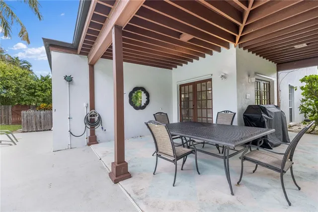 $12,000 | 1005 Crescent Beach Road, Vero Beach, FL 32963