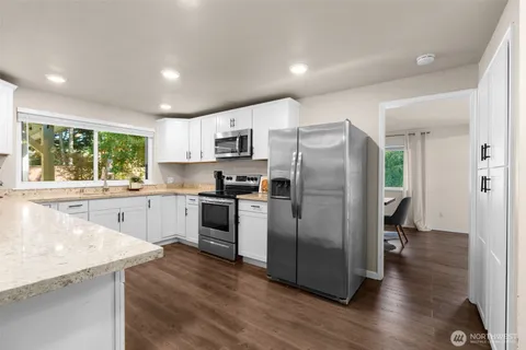 $699,000 | 6217 119th Avenue East, Puyallup, WA 98372