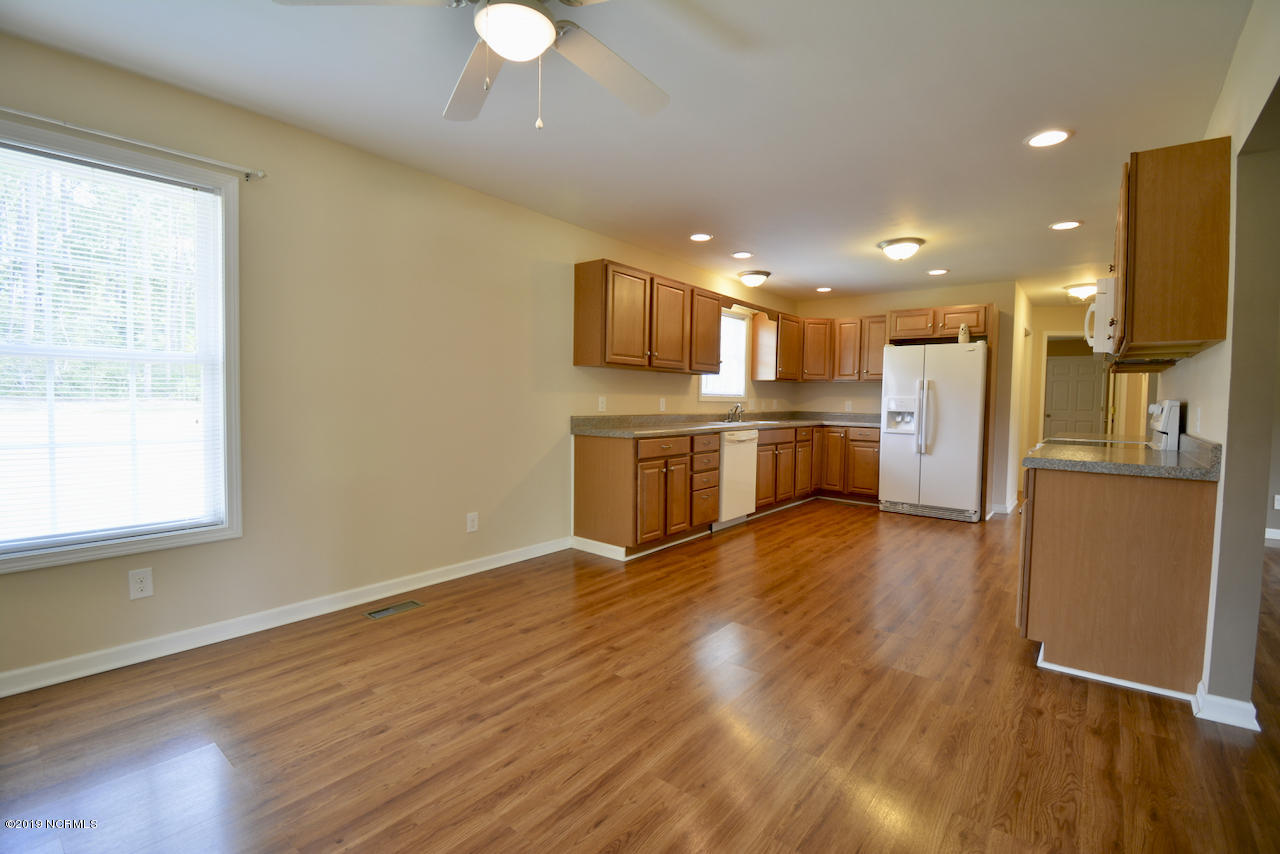 2090 Stone Chimney Road Southwest Supply, NC 28462 - Photo 13 of 29 Dining-Kitchen
