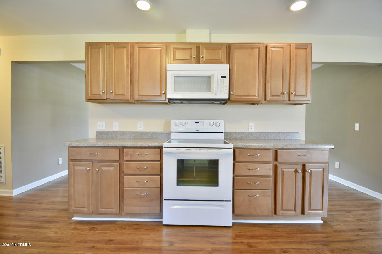 2090 Stone Chimney Road Southwest Supply, NC 28462 - Photo 10 of 29 Kitchen