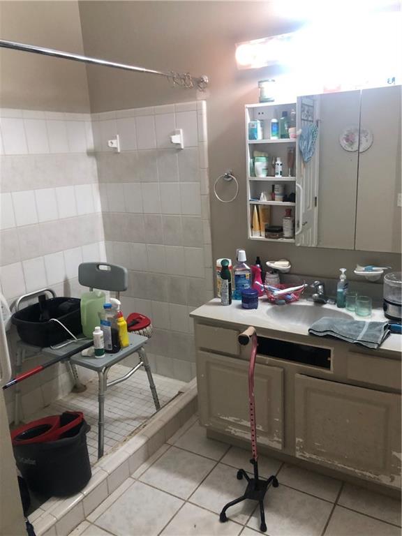 4532 High Rock Terrace Marietta, GA 30066 - Photo 32 of 40 a kitchen with a sink and cabinets