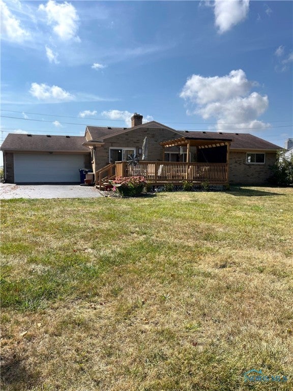 13300 Five Point Road Perrysburg, OH 43551 - Photo 26 of 32 LARGE BACKYARD!