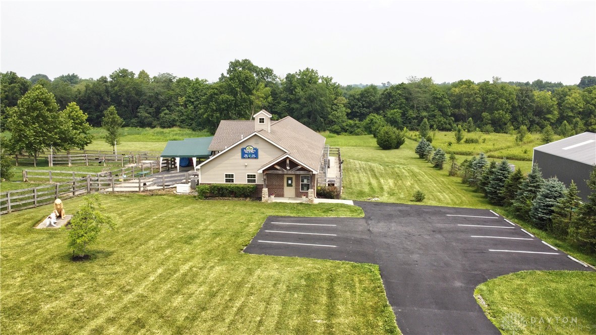 4520 East Lower Springboro Road Waynesville, OH 45068 - Photo 8 of 72 Gallery Image 8