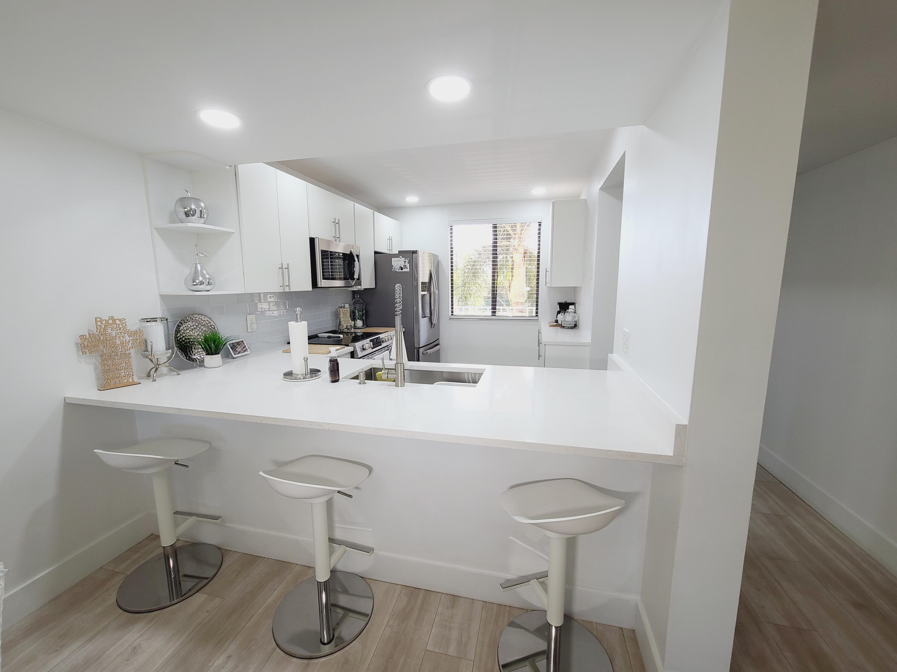 6133 Balboa Circle, Unit 301 Boca Raton, FL 33433 - Photo 5 of 49 20230106_150956